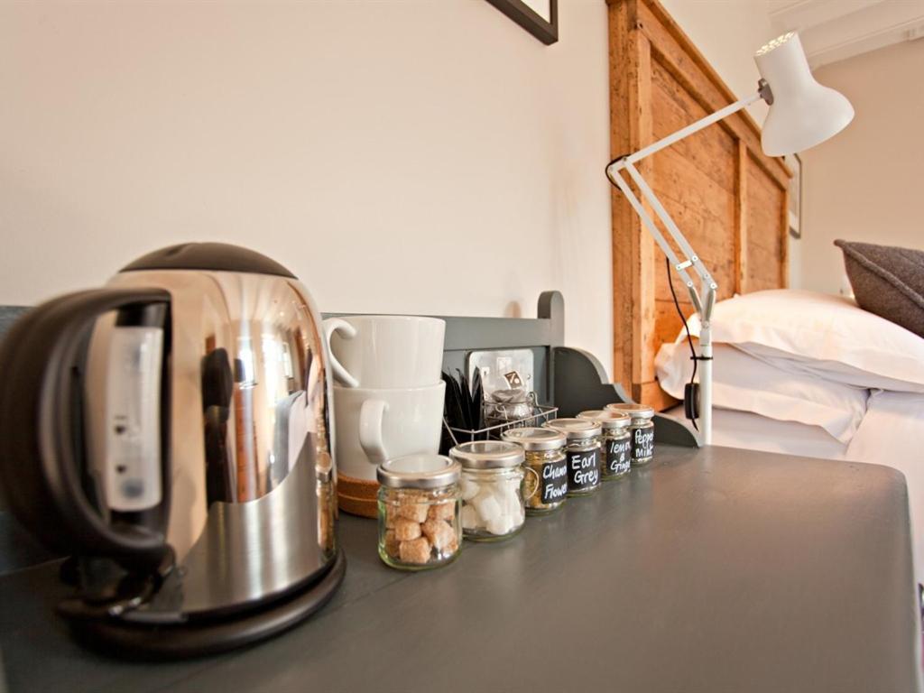 ニューポート Grove Park Bed & Breakfast エクステリア 写真